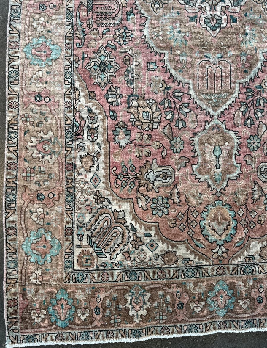Vintage Tabriz Rug | 6' 4" x 10' - Rug the Rock