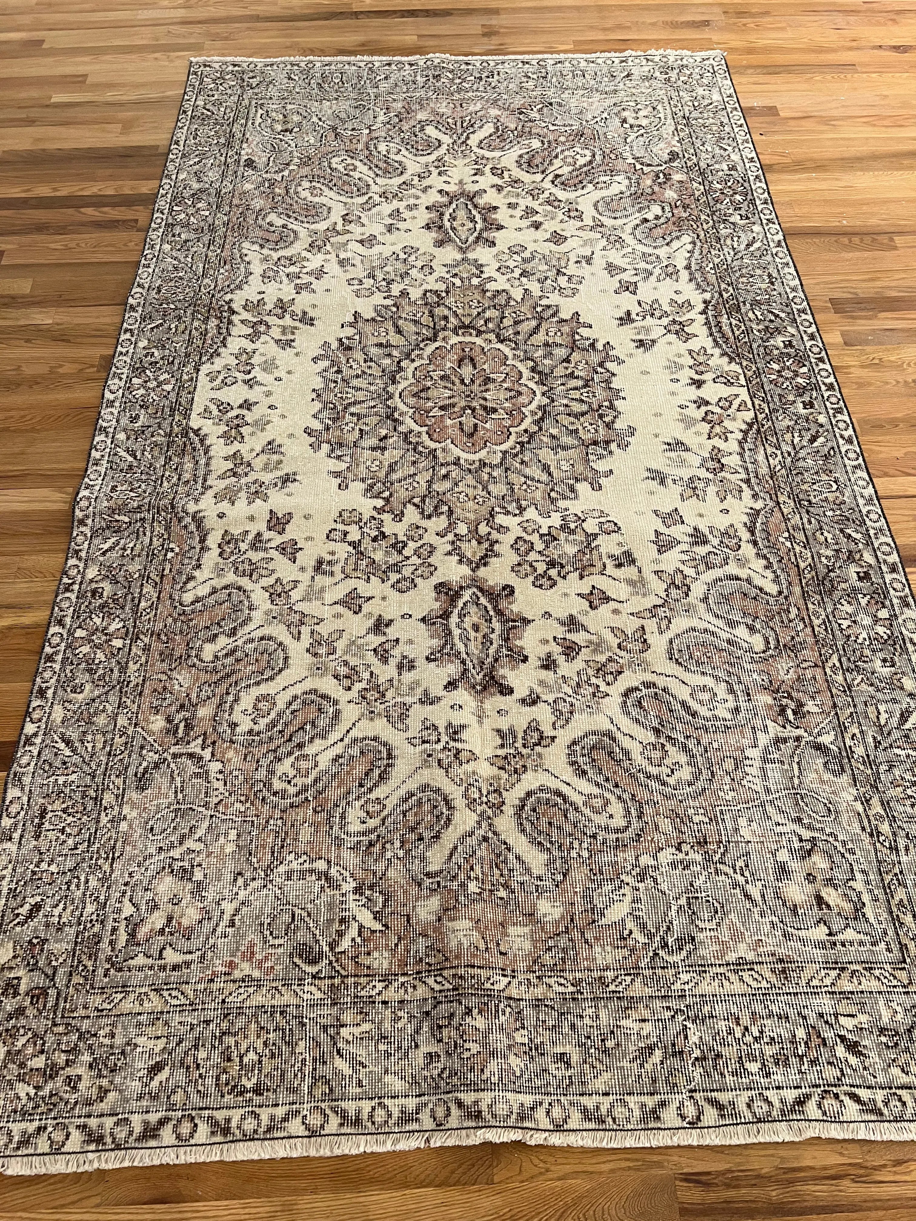 Vintage Turkish Oushak Rug | 9’ 4” x 5’ 5” Rug the Rock