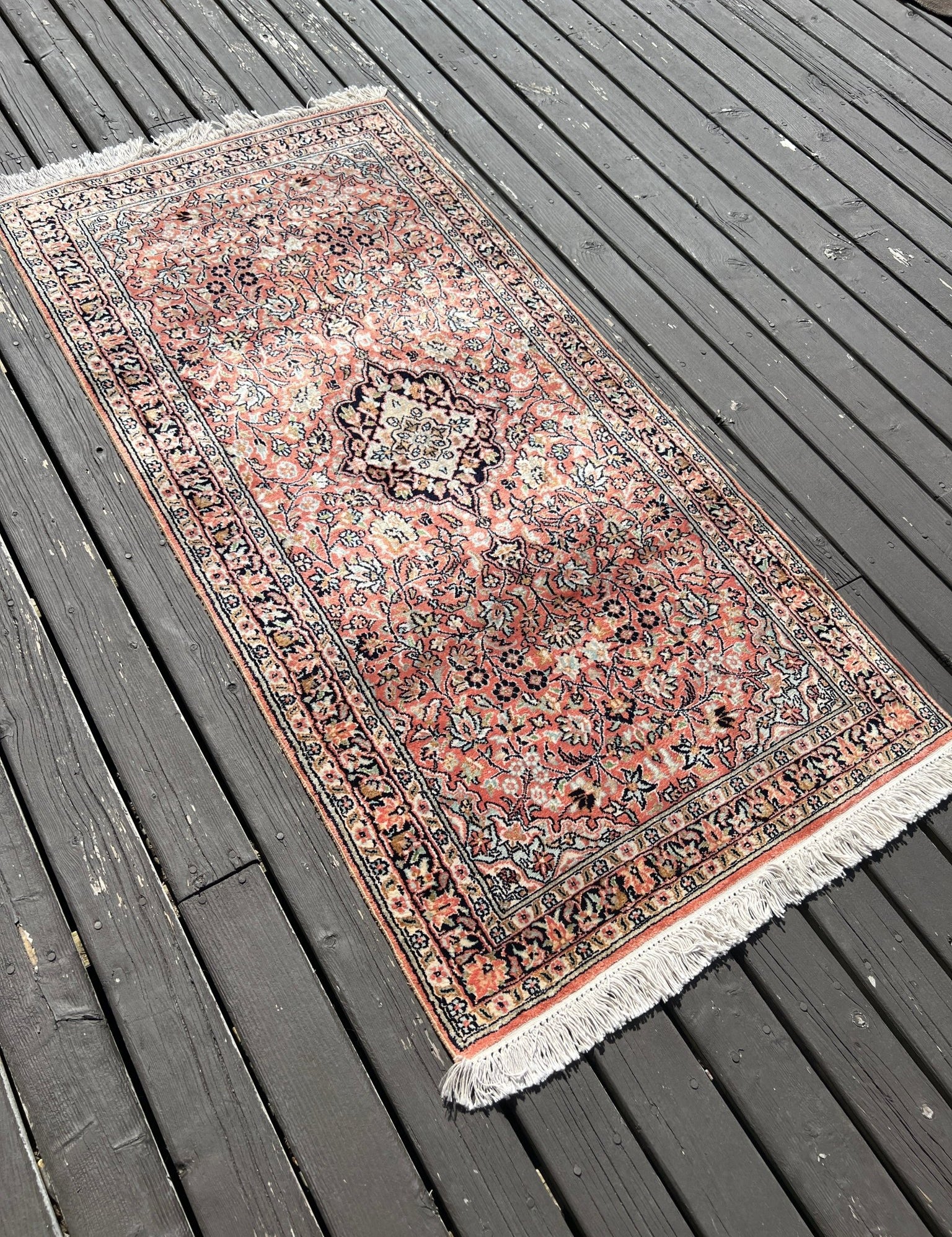 Indian Kashmir Rug | 2' 4" x 4' 8" Rug the Rock