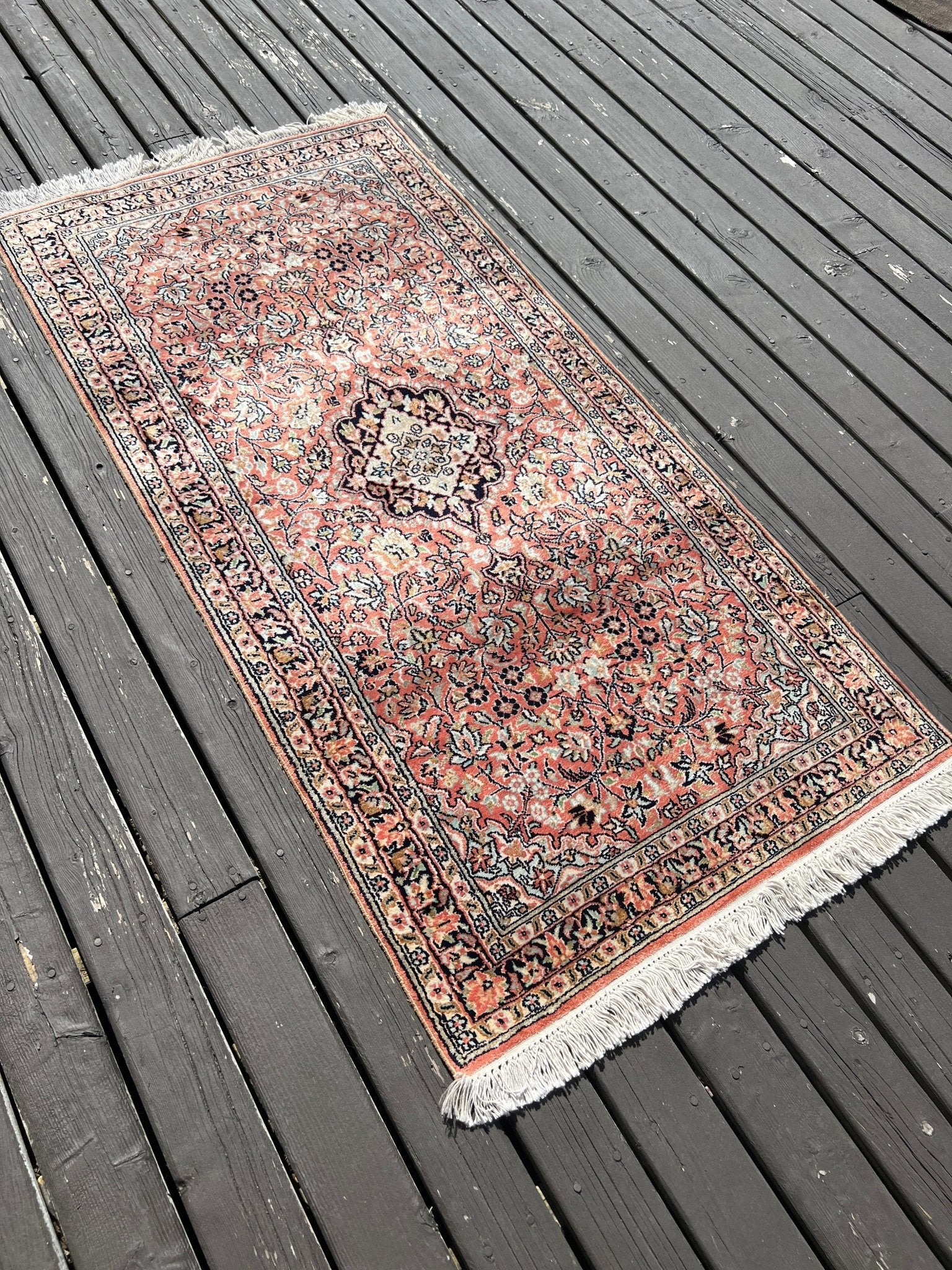 Indian Kashmir Rug | 2' 4" x 4' 8" - Rug the Rock