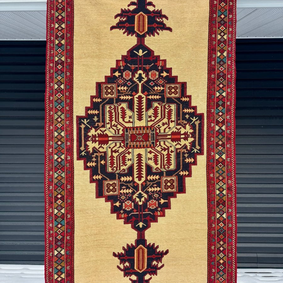 Persian Heriz Suzani Soumak | 4' 1" x 7' - Rug the Rock
