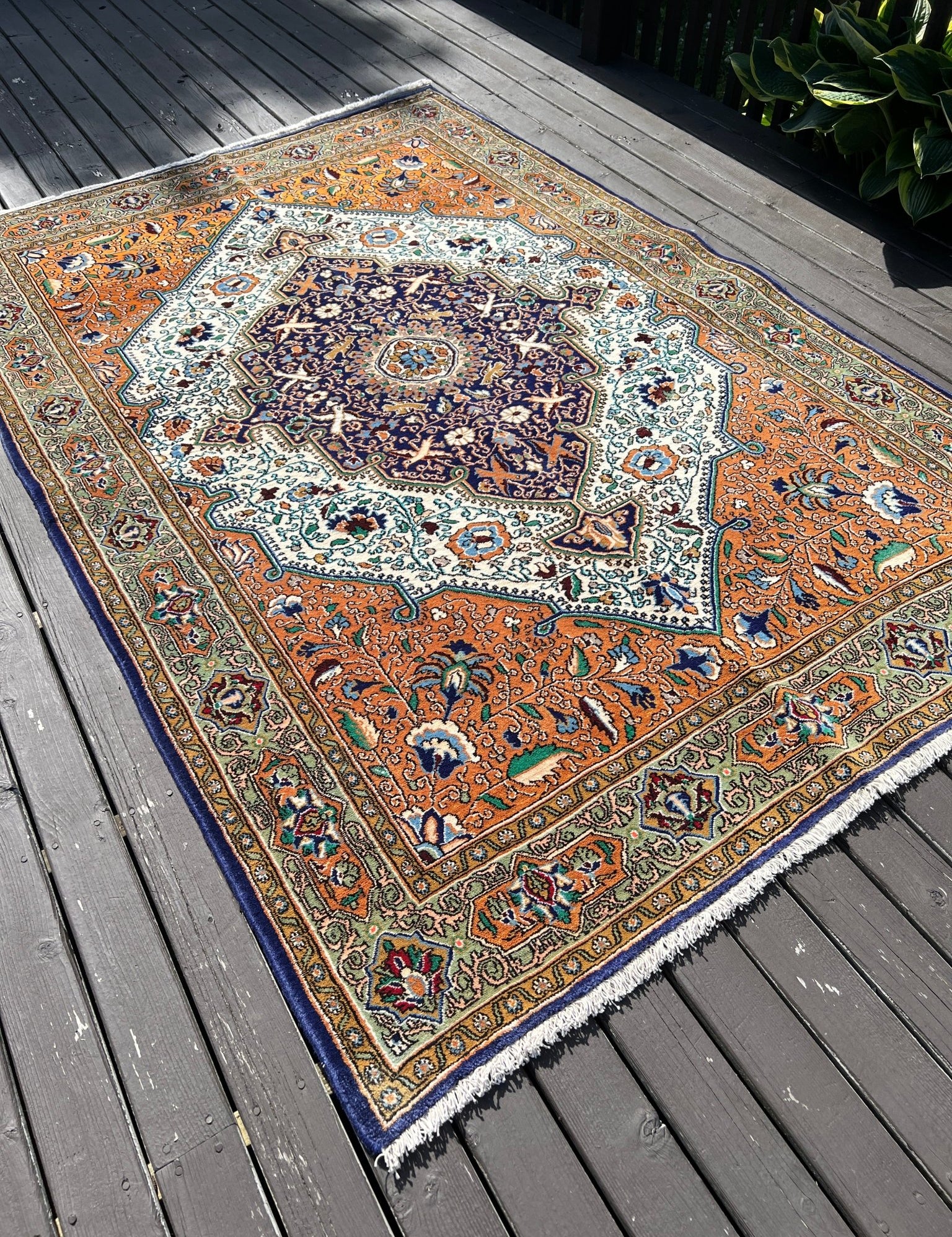 Qom Rug | 4' 10" x 7' 1" Rug the Rock 