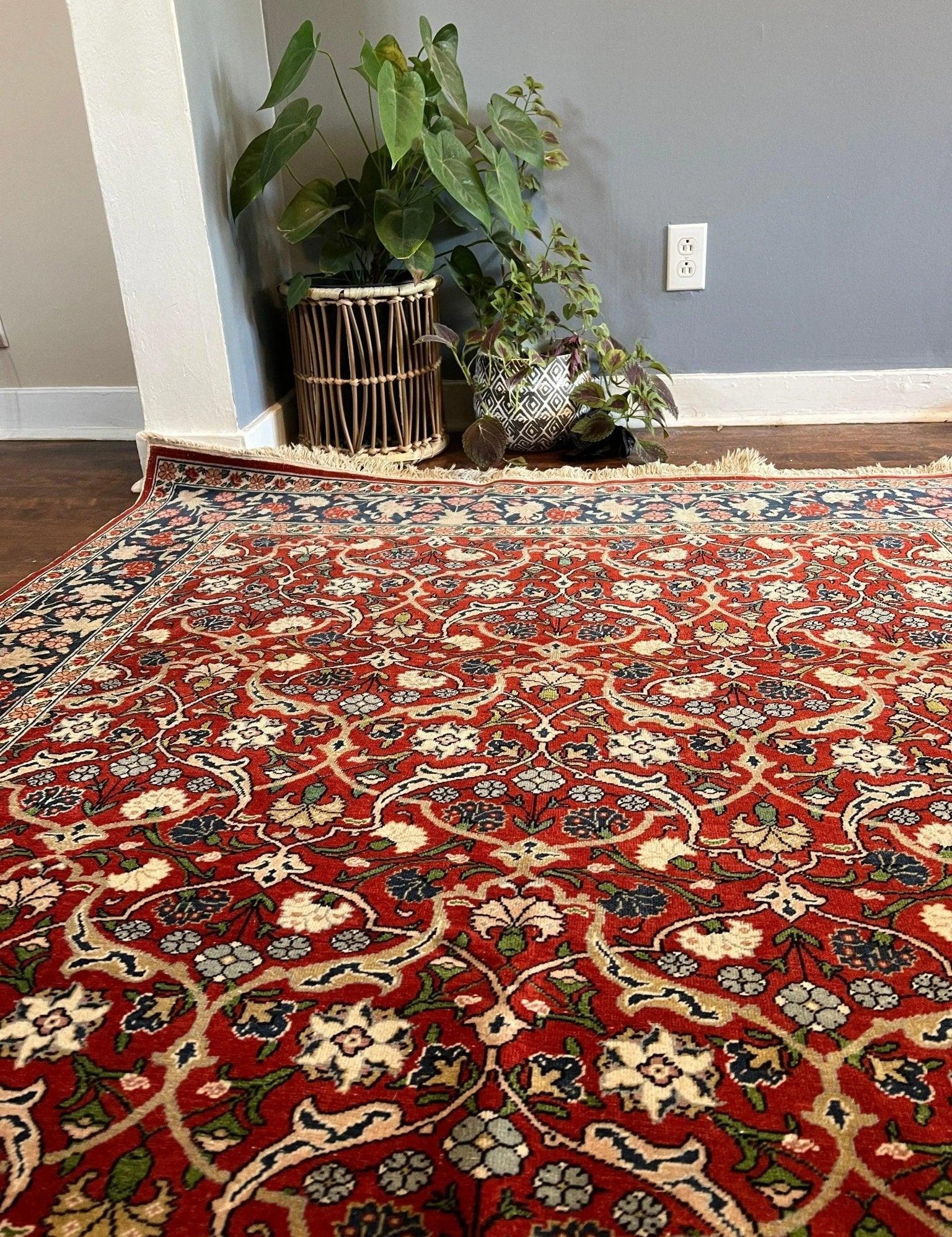 Signed Hereke rug|7’1”x4’8” Rug the Rock