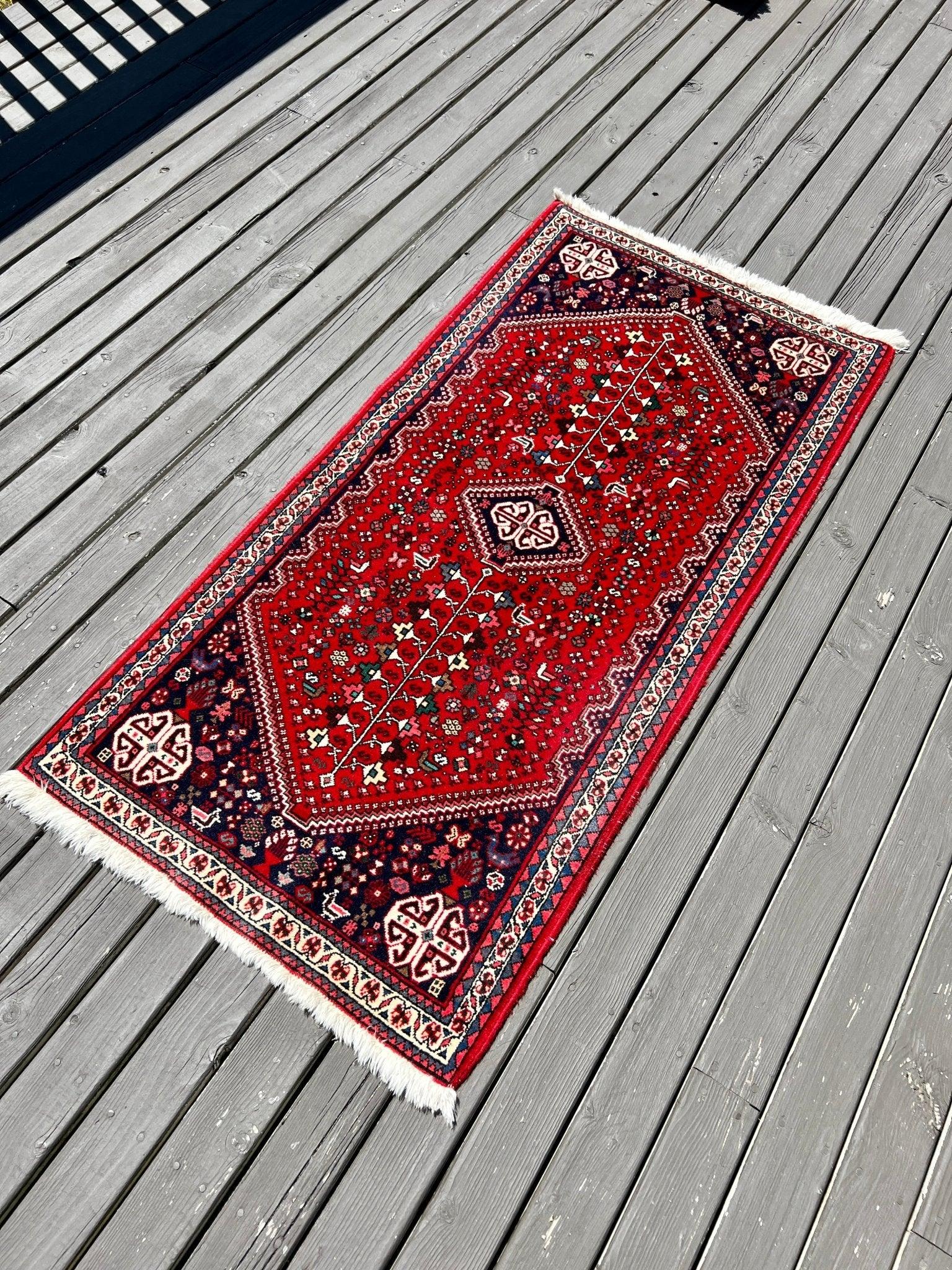 Tina | 4' 11" x 2' 5" | Persian Abadeh Rug Rug the Rock 